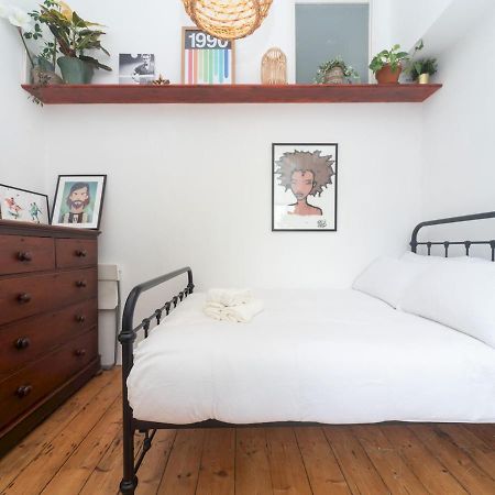 Pass The Keys Rustic And Quirky Flat In Charming Charlton Village London Exterior photo